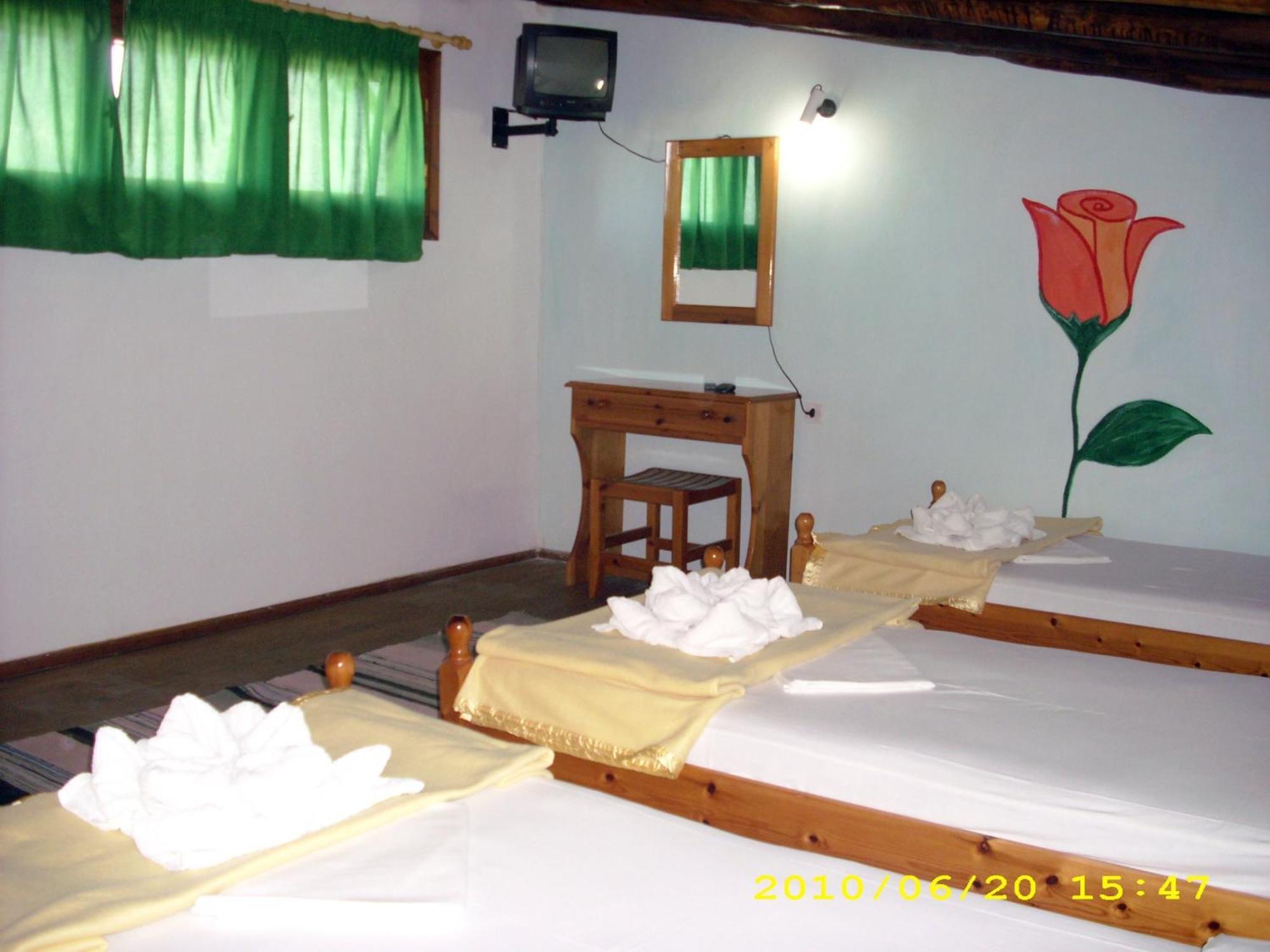 מגלי אמוס Amaranthos Skiathos View מראה חיצוני תמונה